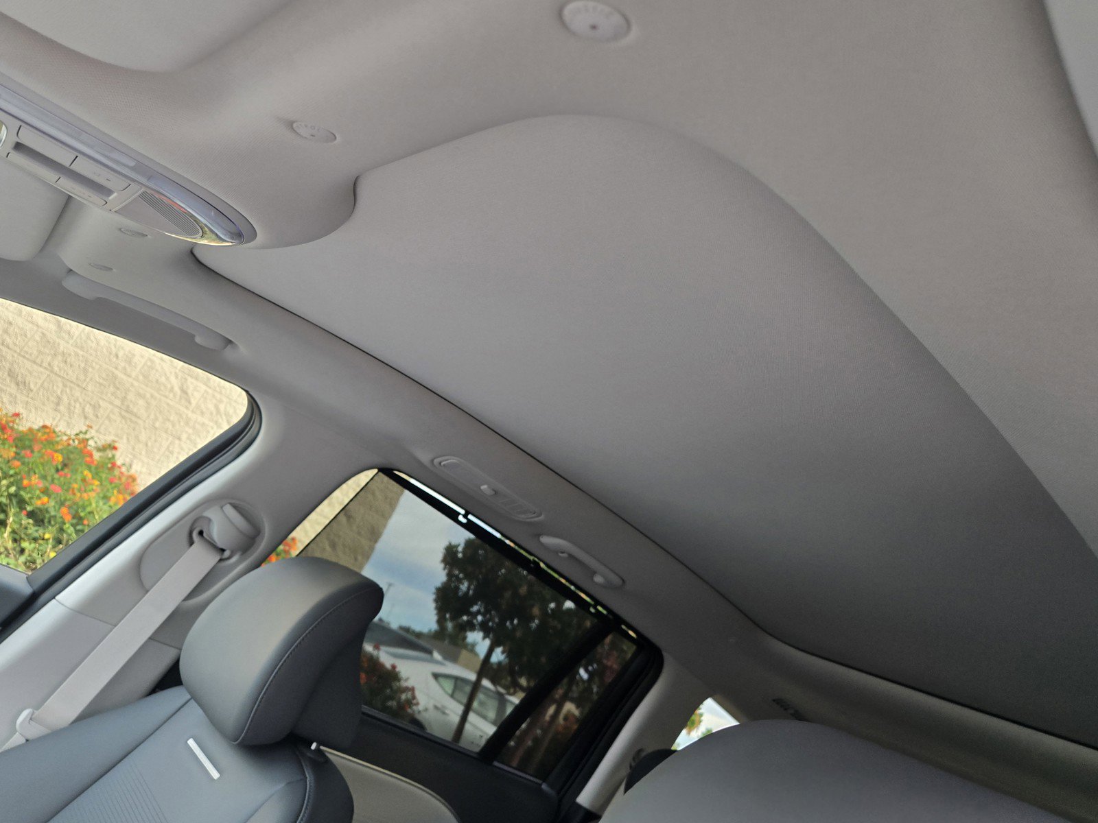 New 2026 Hyundai Ioniq 9 Limited image 17