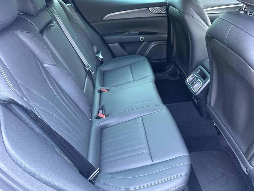 Certified 2024 Maserati Grecale GT AWD/4WD image 16