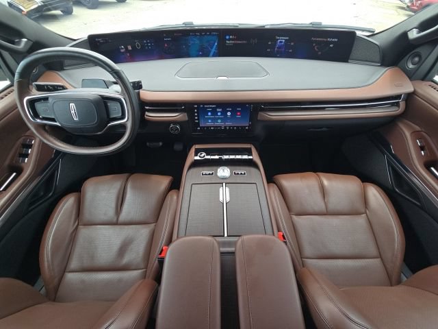 Used 2025 Lincoln Navigator L Reserve AWD/4WD image 41