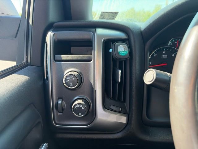 Used 2014 Chevrolet Silverado 1500 LT w/ Trailering Package AWD/4WD image 18