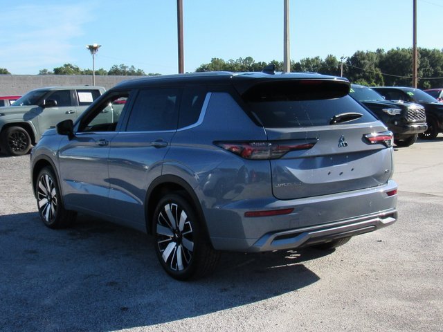 New 2025 Mitsubishi Outlander SEL image 5