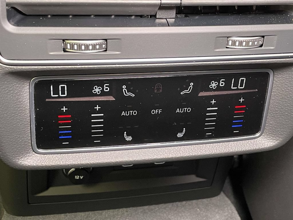 Certified 2025 Audi Q8 Prestige AWD/4WD image 25