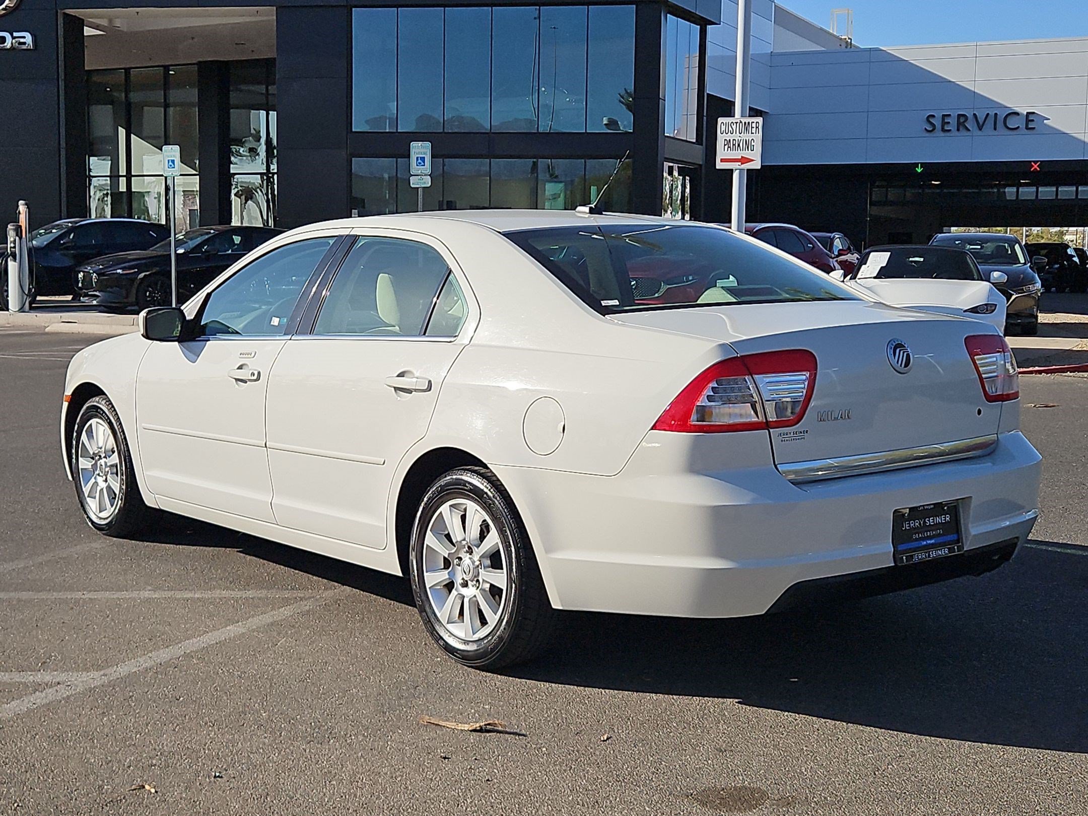 Used 2009 Mercury Milan FWD image 3