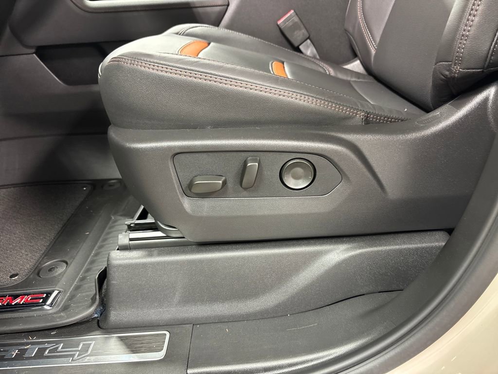 New 2026 GMC Sierra 2500 AT4 image 24