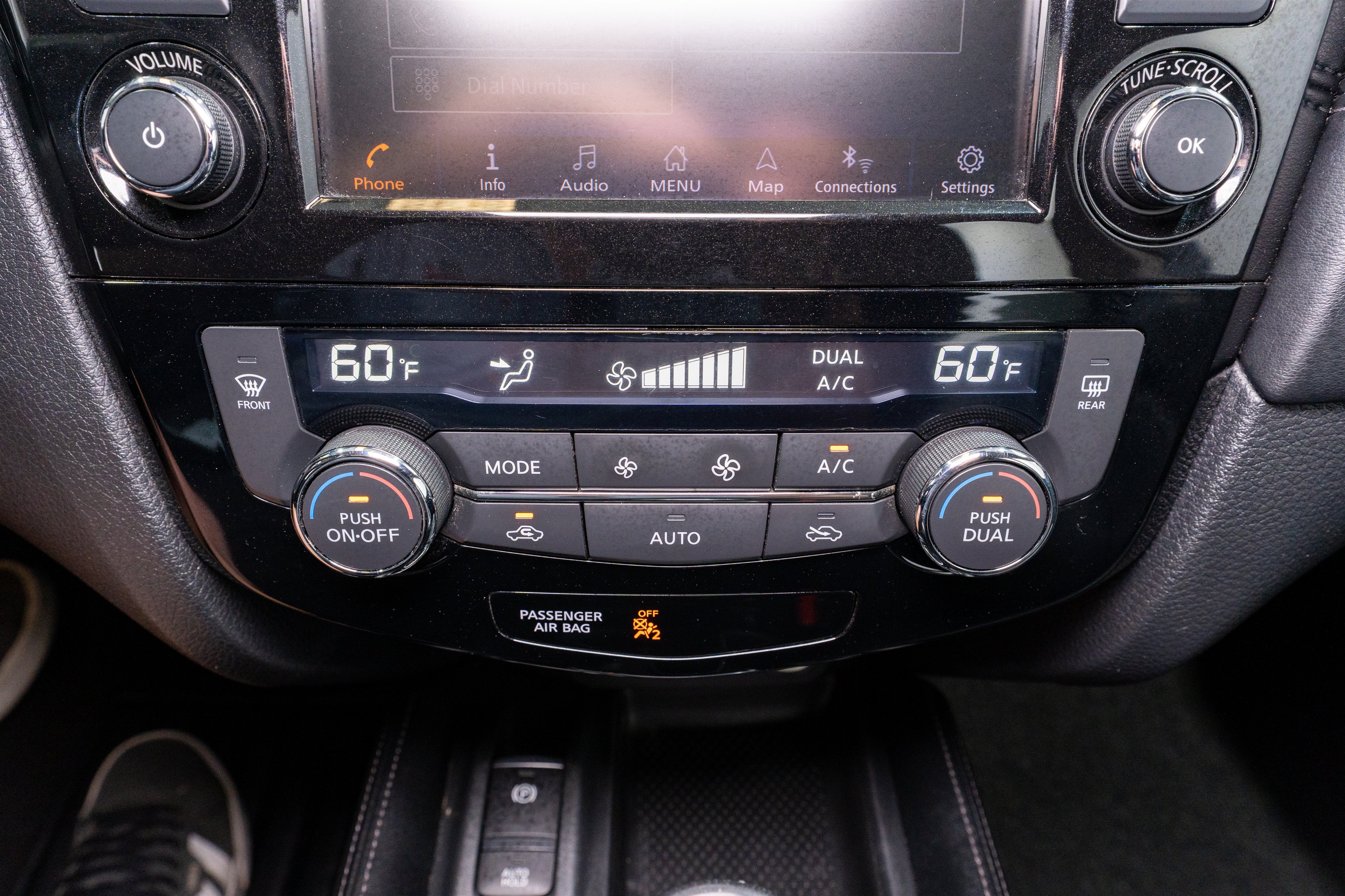 Used 2019 Nissan Rogue SL FWD image 21