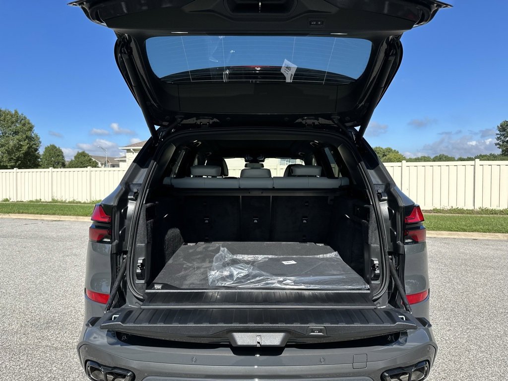 New 2026 BMW X5 M60i image 25