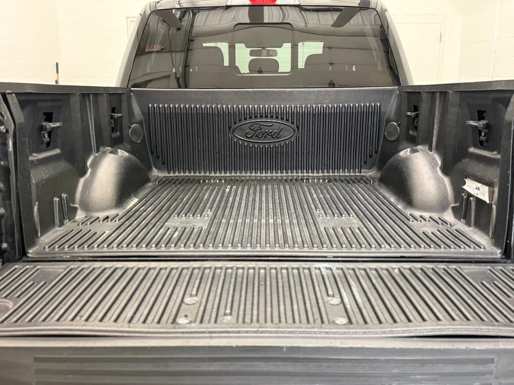 Used 2018 Ford F150 XLT w/ Equipment Group 302A Luxury AWD/4WD image 8