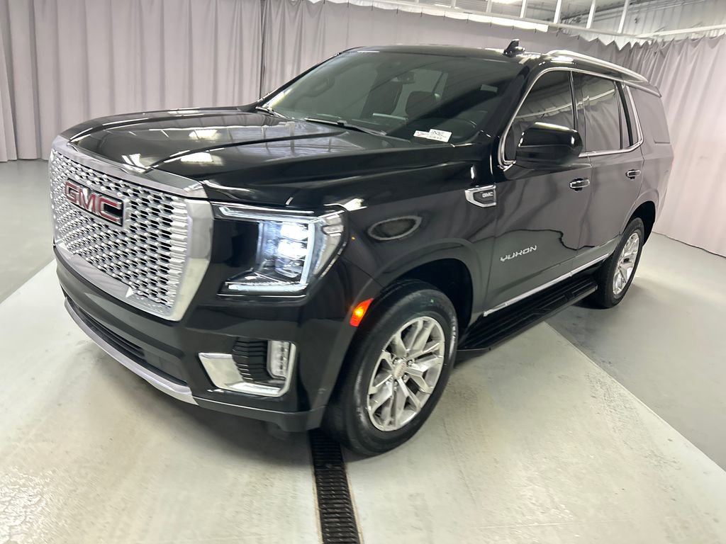 Used 2023 GMC Yukon SLT image 3