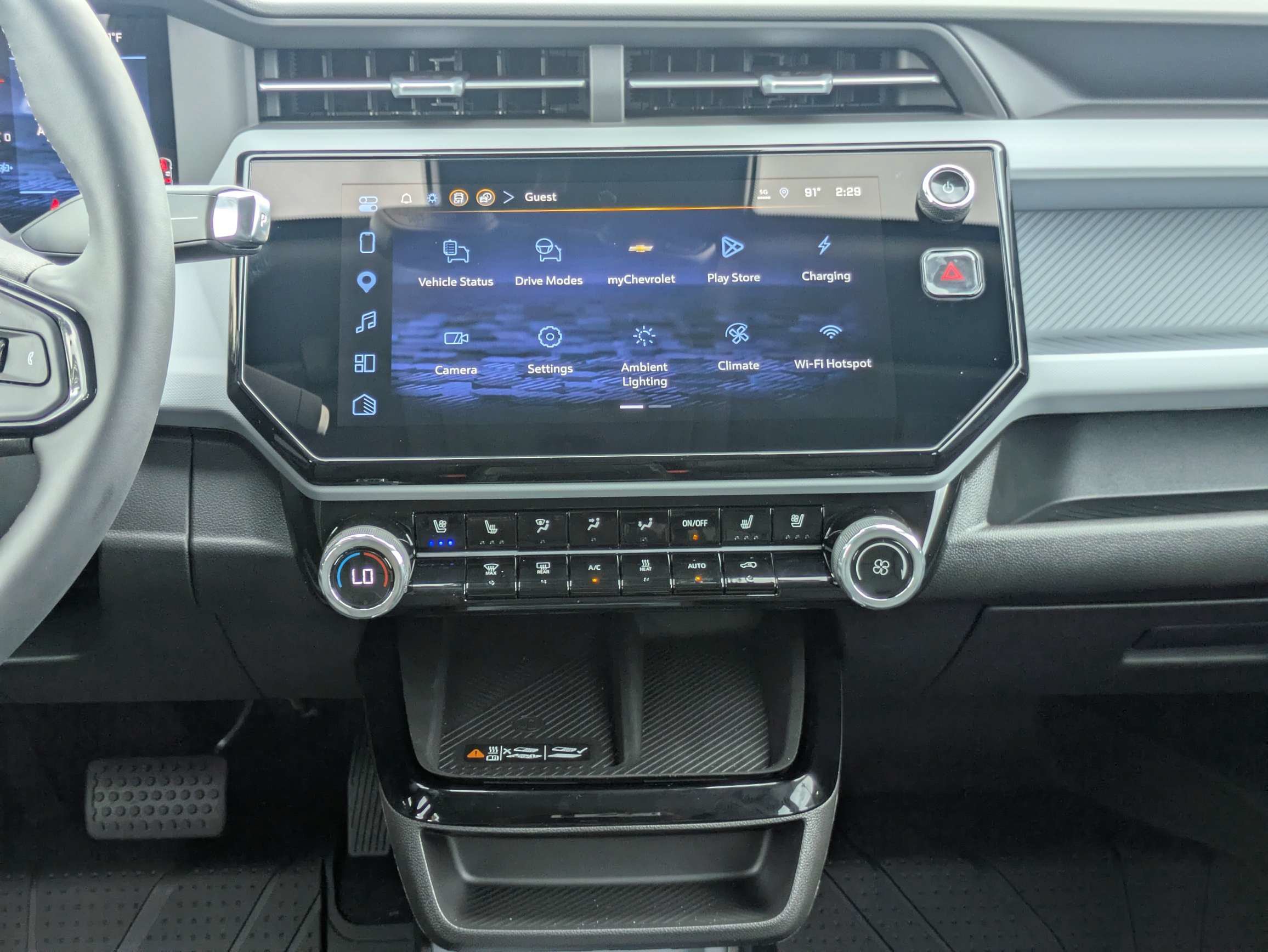 New 2027 Chevrolet Bolt RS w/ Technology Package FWD image 5