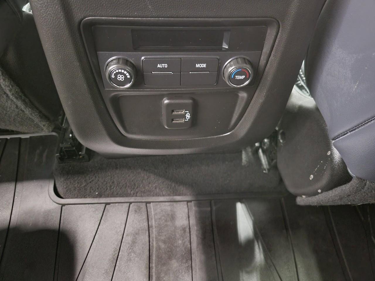 Used 2023 Buick Enclave Essence w/ Experience Buick Package image 22