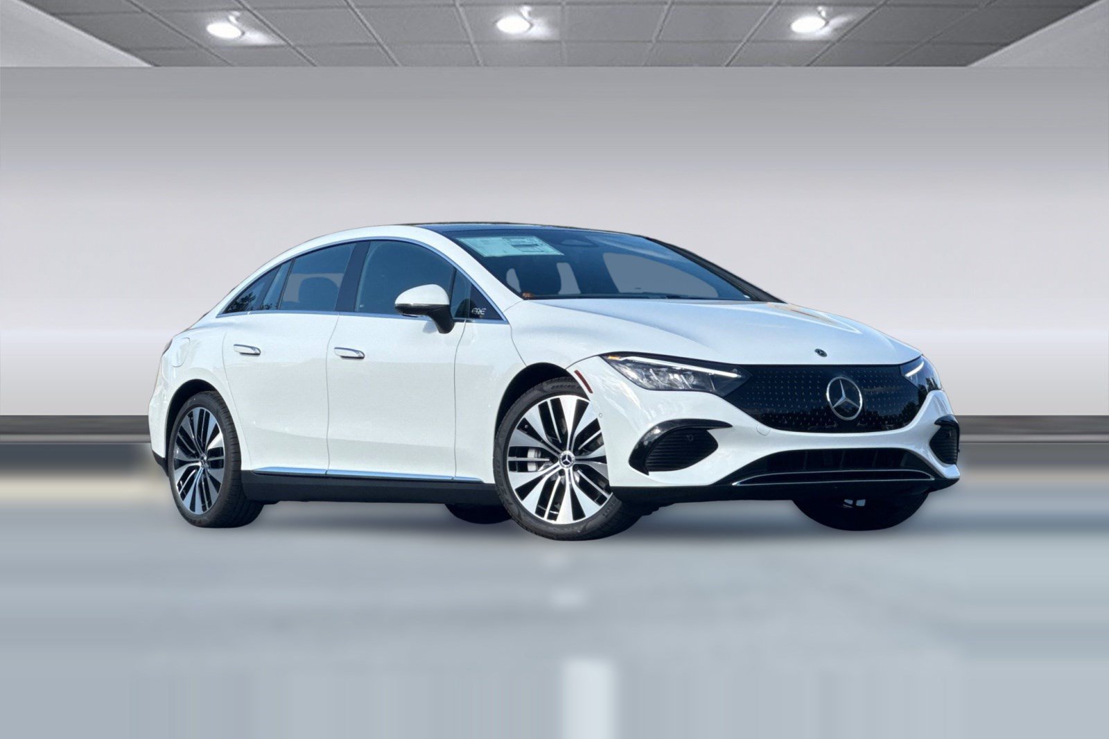 Used 2026 Mercedes-Benz EQE 320 4MATIC Sedan image 7