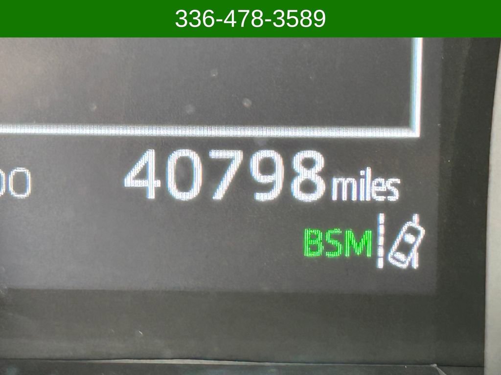 Used 2021 Toyota Camry SE FWD image 10