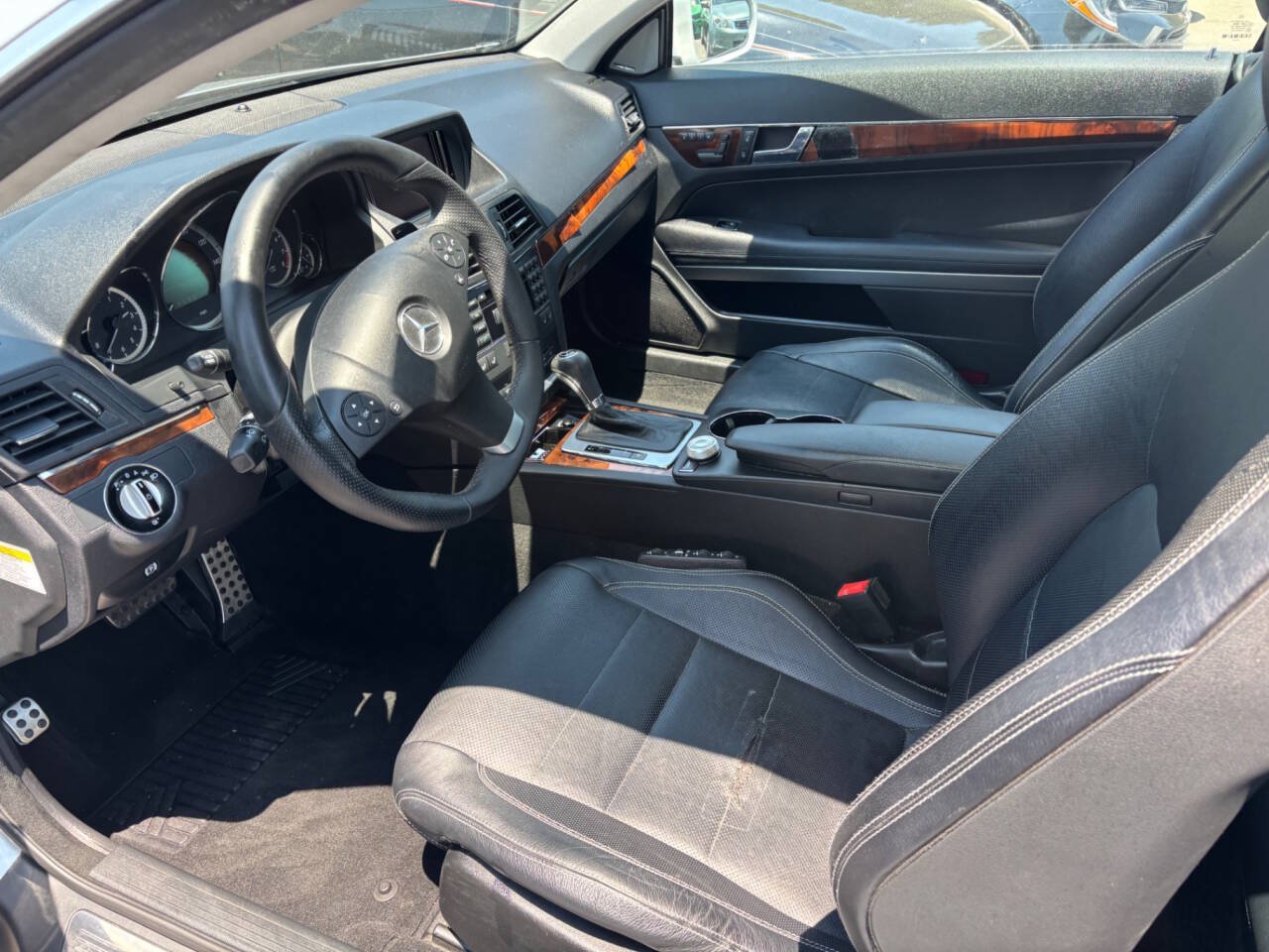 Used 2010 Mercedes-Benz E 550 Coupe image 8