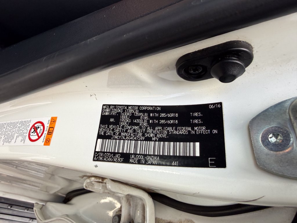 Used 2016 Toyota Land Cruiser AWD/4WD image 20