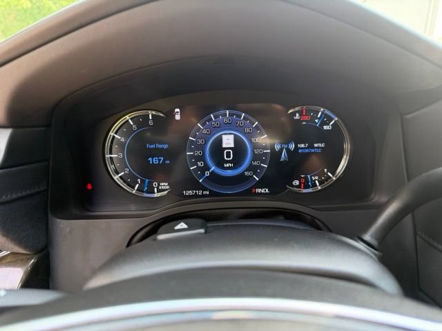 Used 2017 Cadillac Escalade ESV Platinum AWD/4WD image 17