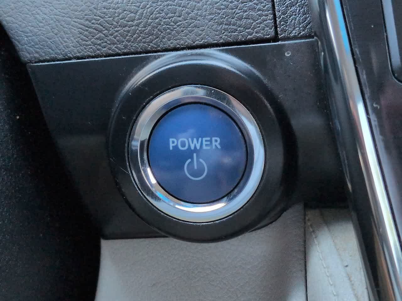 Used 2013 Toyota Camry XLE FWD image 24
