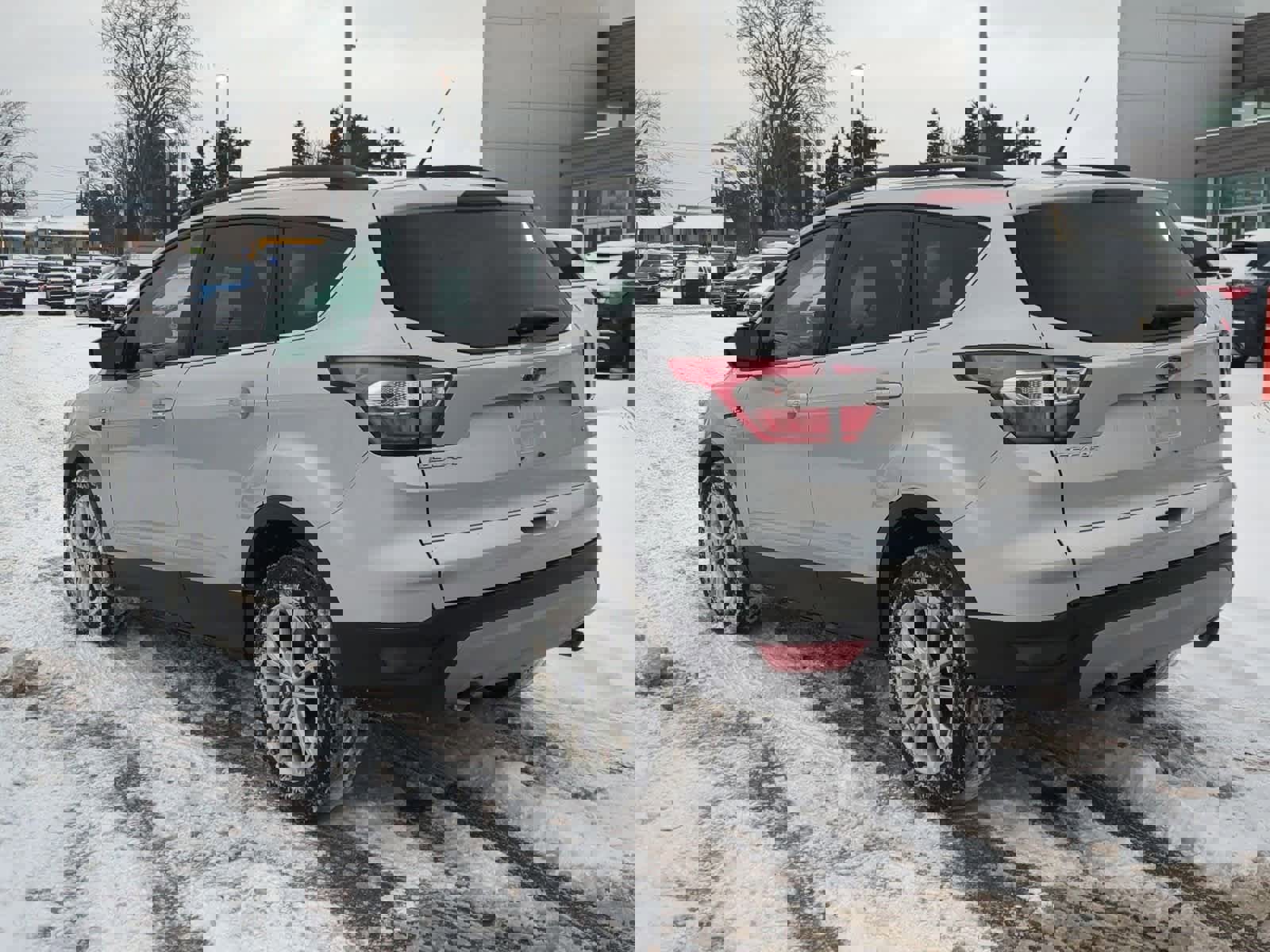 Used 2018 Ford Escape SE image 6