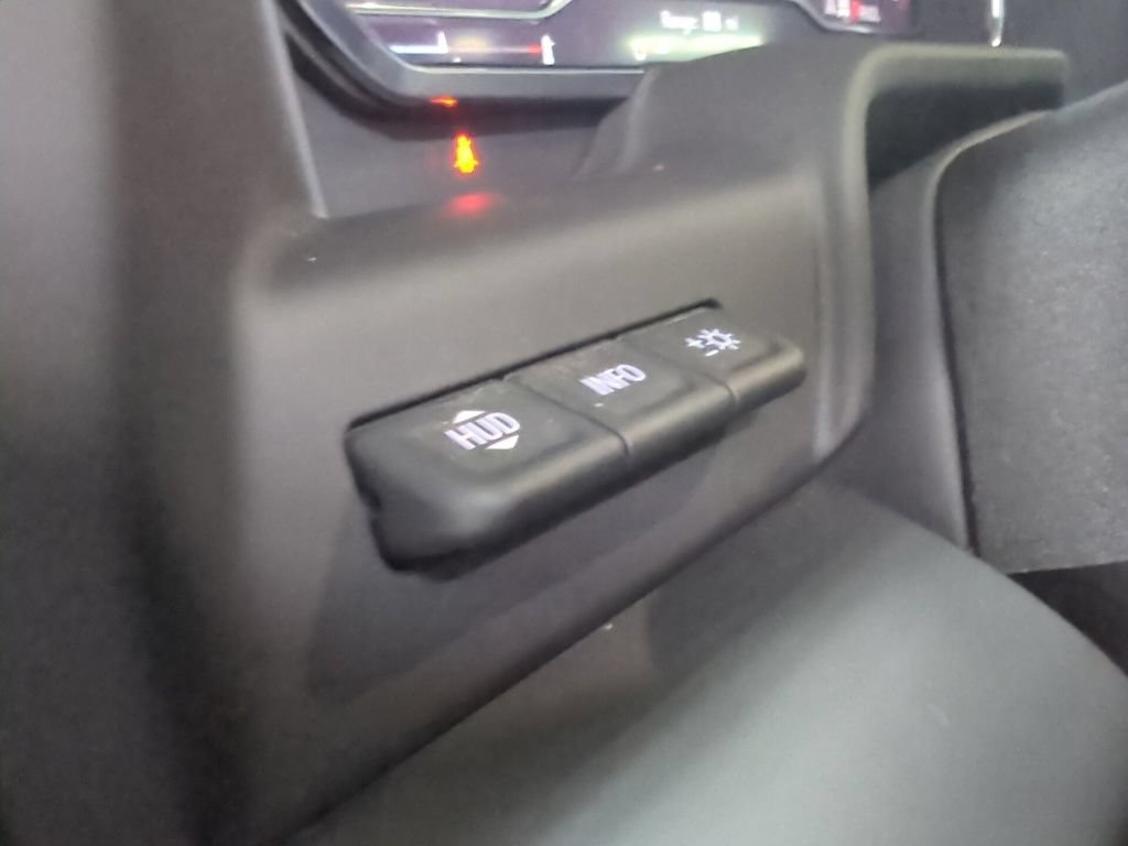 Used 2025 GMC Sierra 2500 AT4X AWD/4WD image 14
