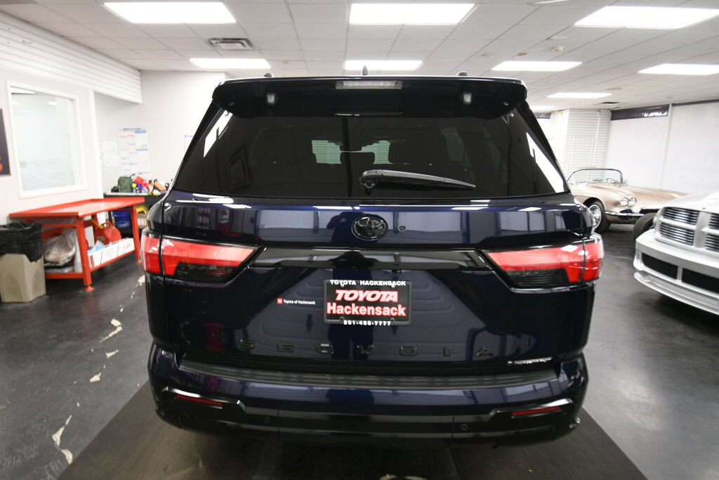 Certified 2025 Toyota Sequoia Limited w/ Tow Technology Package AWD/4WD image 7