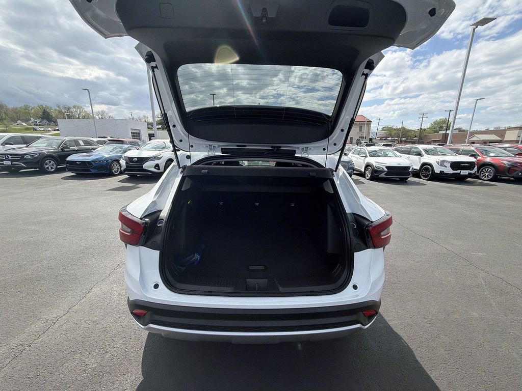 New 2026 Chevrolet Trax LT image 28