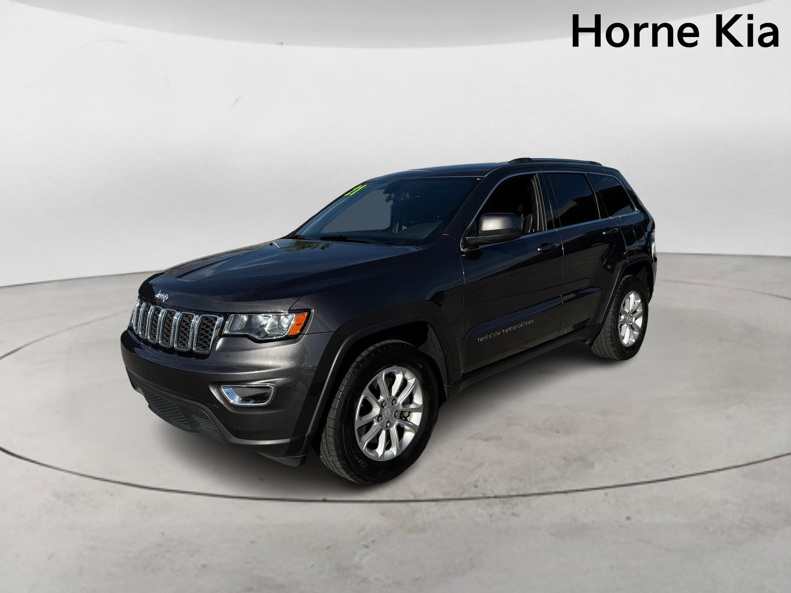 Used 2021 Jeep Grand Cherokee Laredo image 7