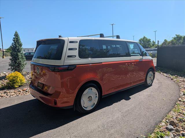 Used 2025 Volkswagen ID. Buzz Pro S Plus AWD/4WD image 5