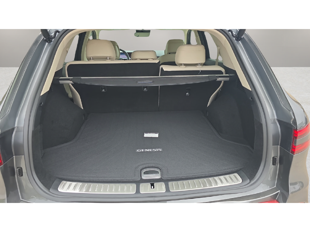 New 2027 Genesis GV70 2.5T Advanced AWD/4WD image 9