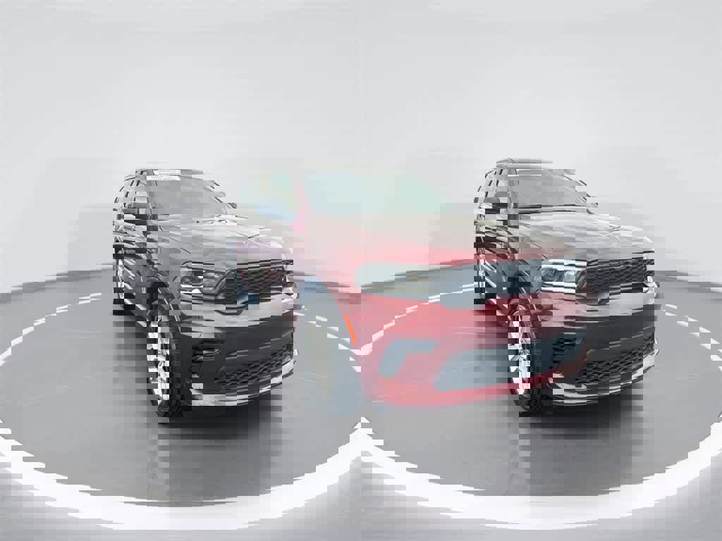 Used 2024 Dodge Durango GT image 2