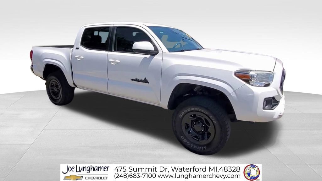 Used 2019 Toyota Tacoma SR5 RWD image 2