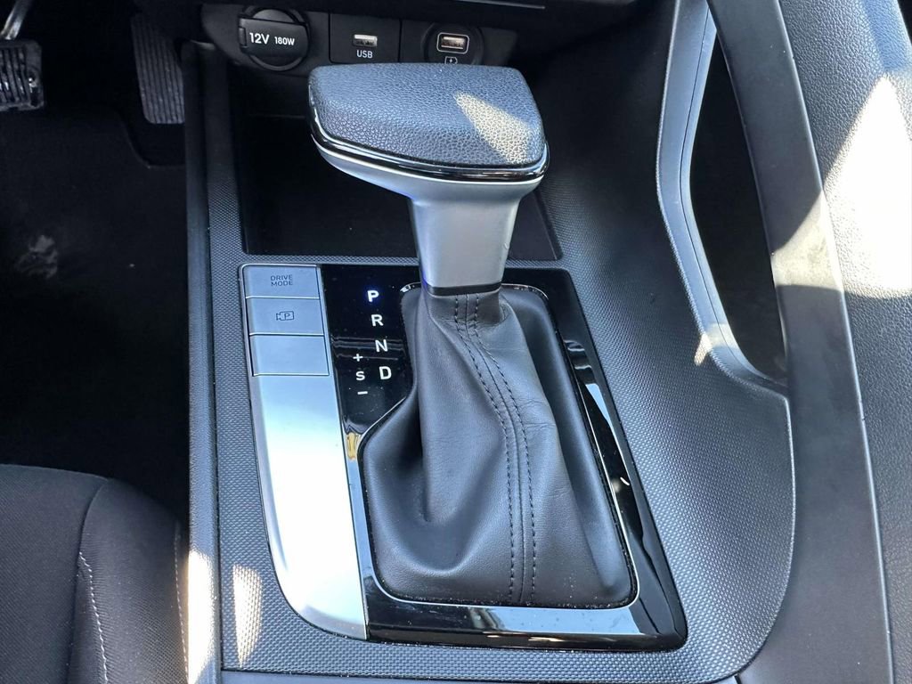 Certified 2023 Hyundai Elantra SEL image 24