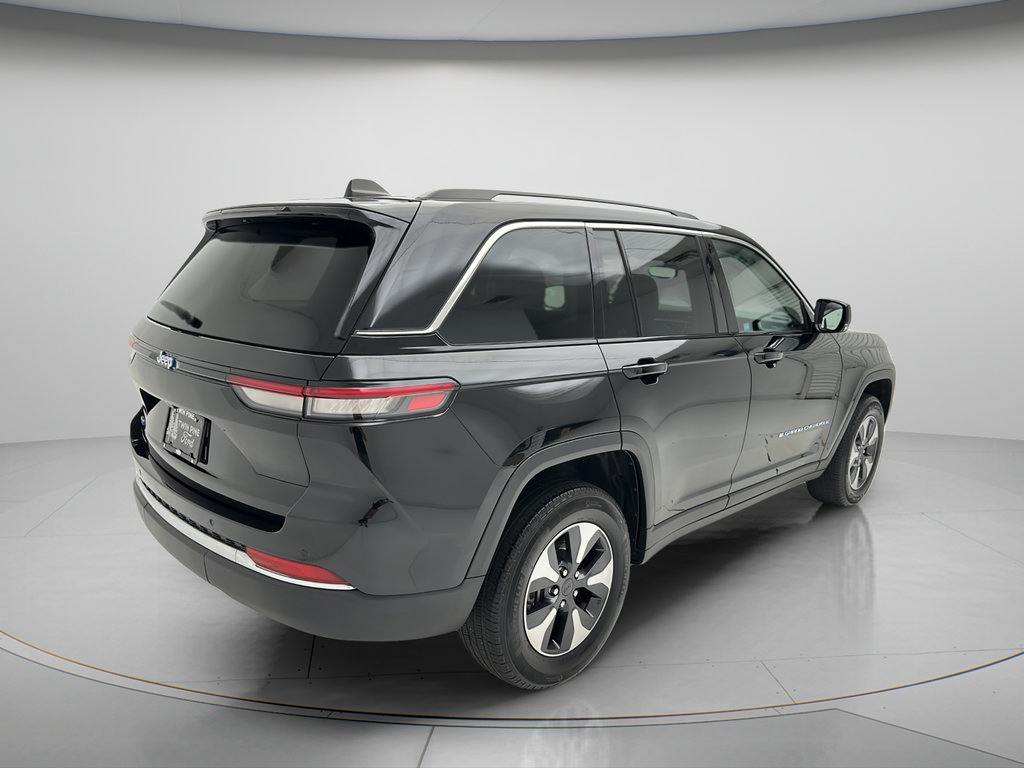 Used 2024 Jeep Grand Cherokee Limited 4xe AWD/4WD image 5
