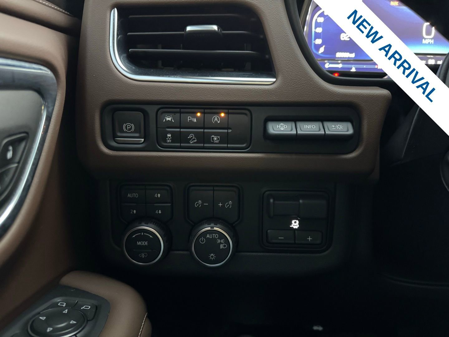 Used 2023 Chevrolet Tahoe High Country w/ LPO, Illumination Package image 24