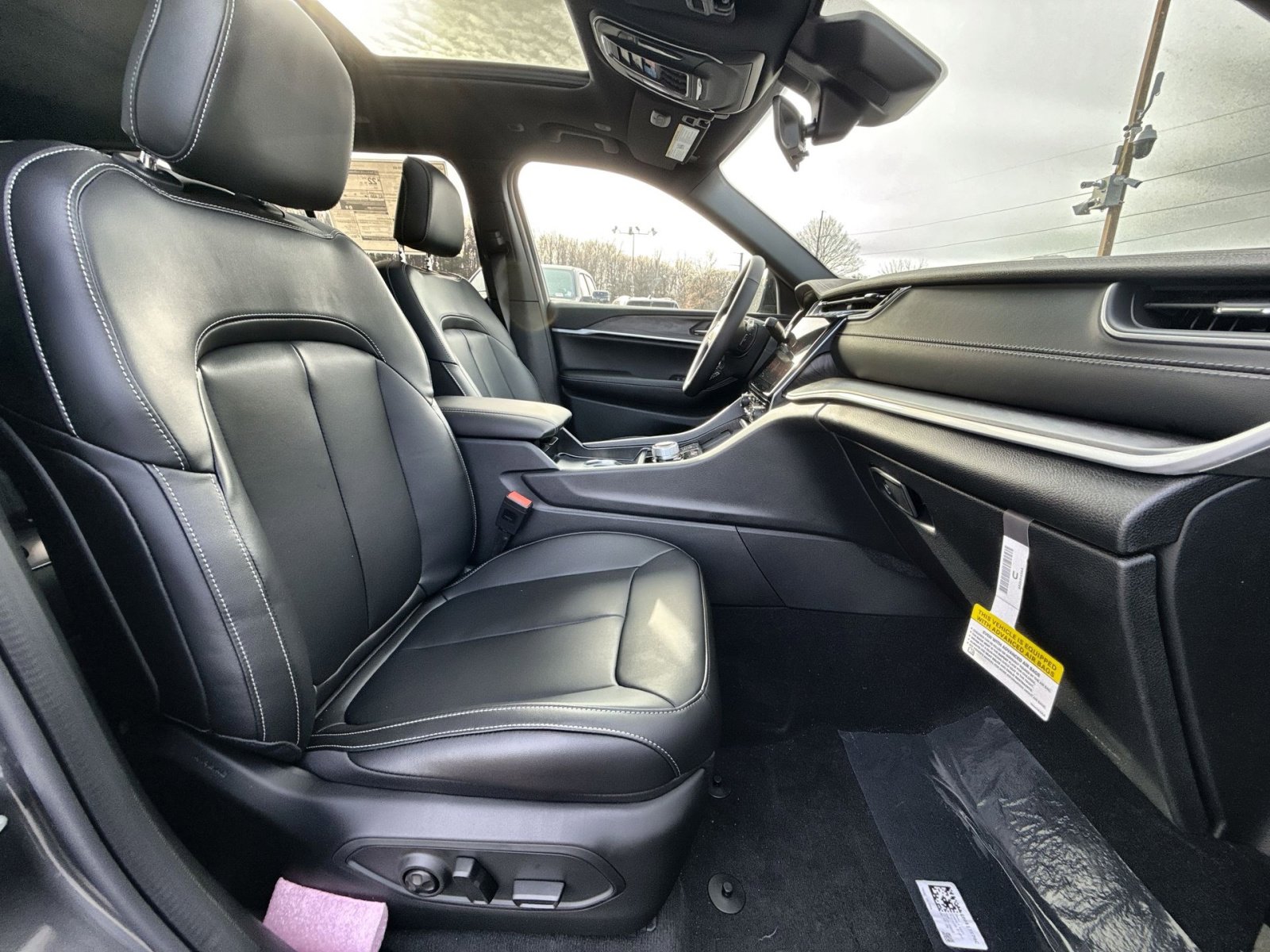 New 2025 Jeep Grand Cherokee Limited image 23