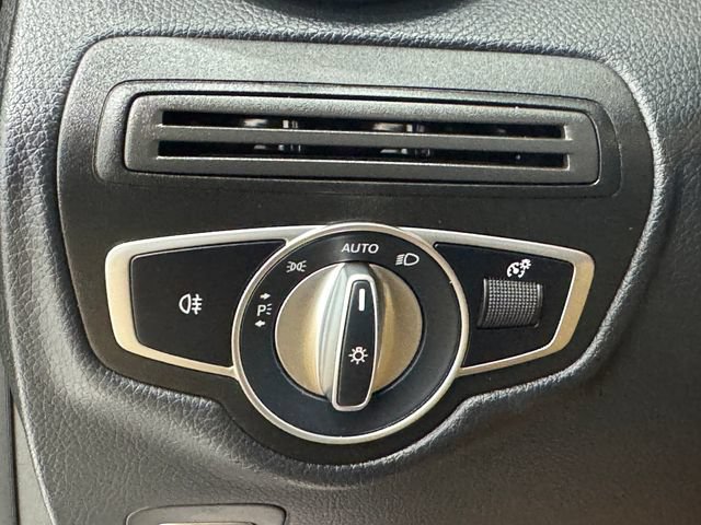 Certified 2022 Mercedes-Benz GLC 300 image 38