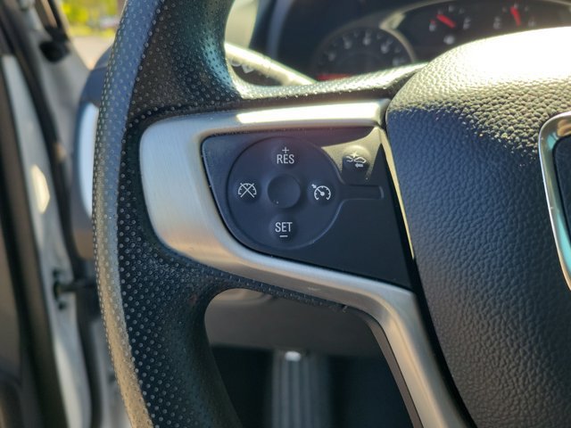 Used 2024 GMC Terrain SLE w/ Driver Convenience Package FWD image 23