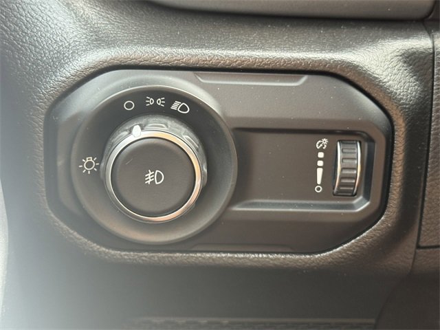 Used 2023 Jeep Wrangler Willys image 29