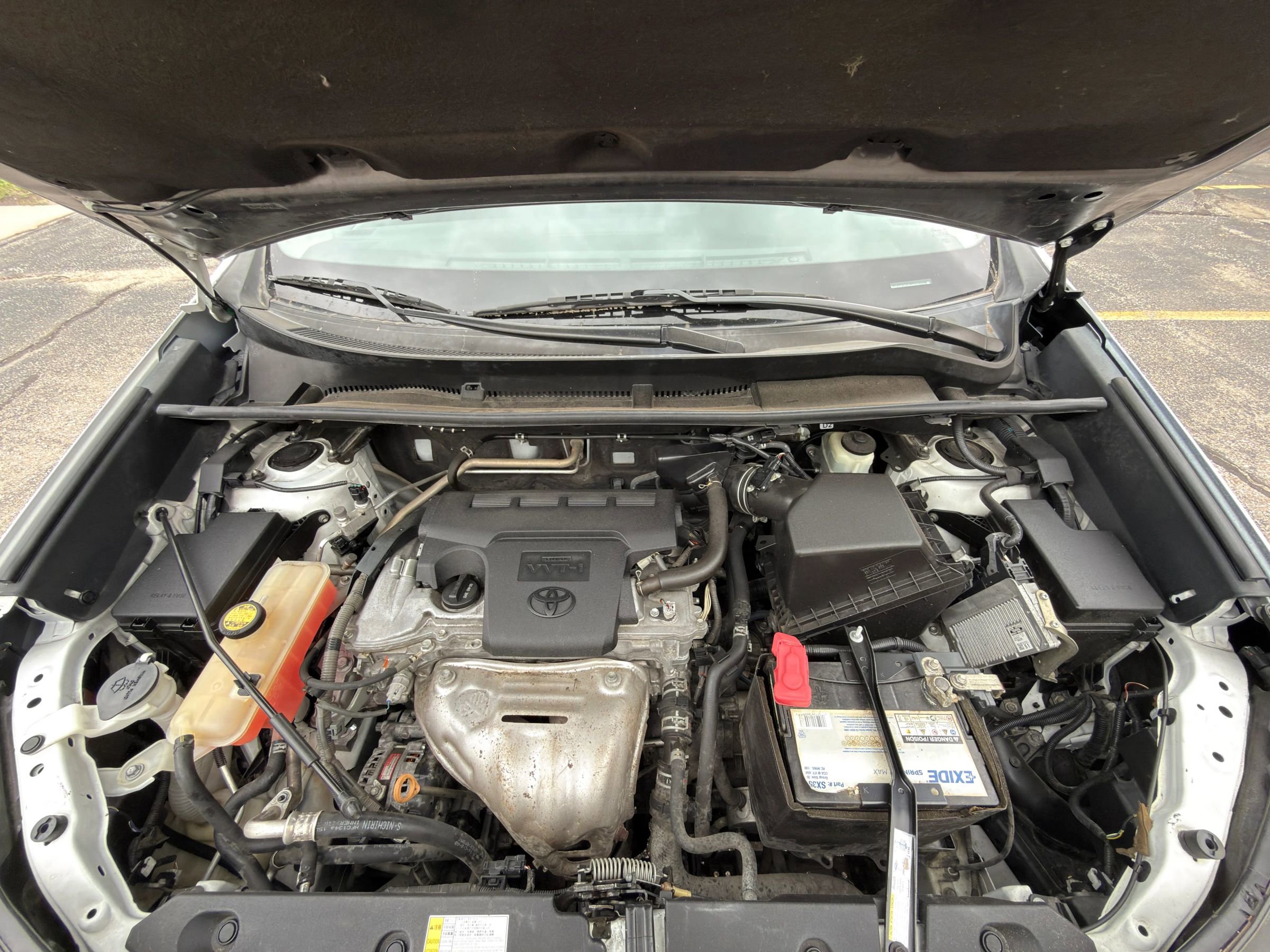 Used 2018 Toyota RAV4 XLE FWD image 32