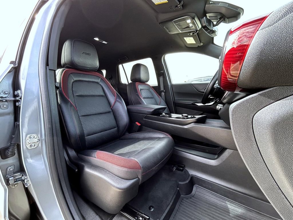 Used 2025 Chevrolet Equinox RS w/ Safety and Technology Package AWD/4WD image 15