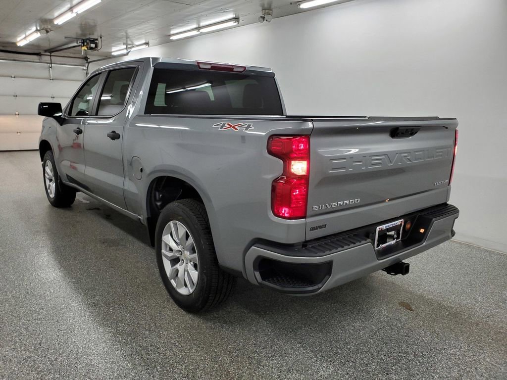 Used 2024 Chevrolet Silverado 1500 Custom image 7