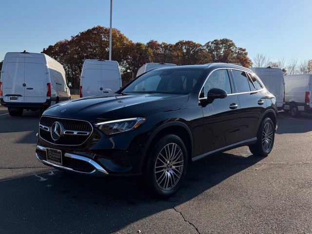 Used 2026 Mercedes-Benz GLC 300 4MATIC image 3