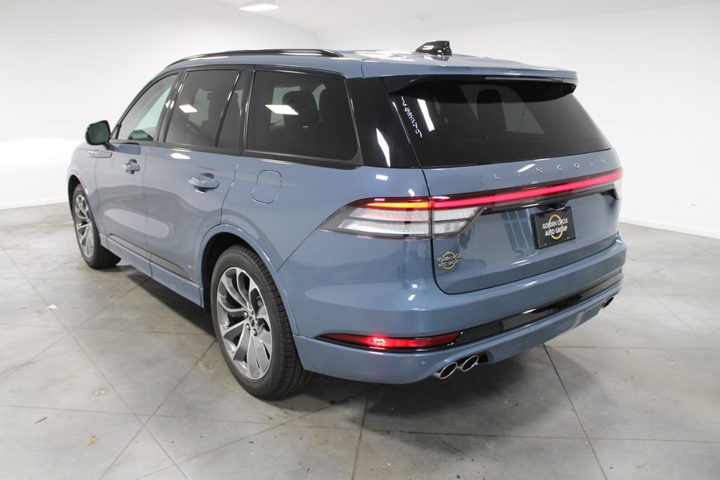 New 2026 Lincoln Aviator 2WD w/ Jet Appearance Package image 6