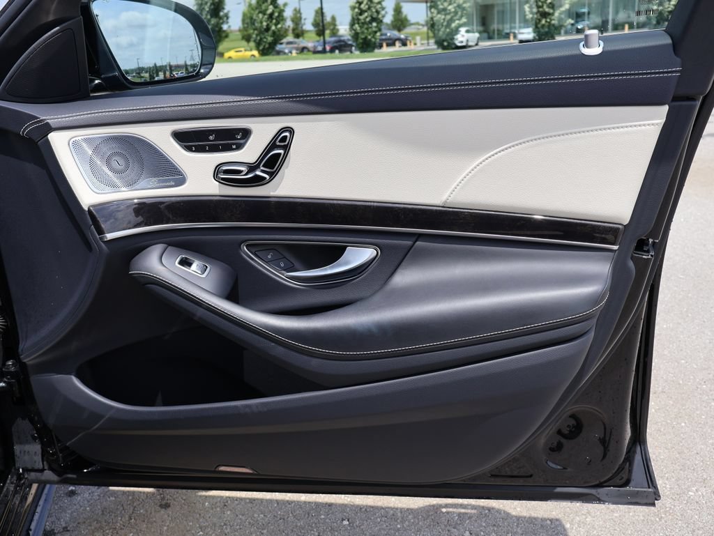 Used 2020 Mercedes-Benz S 560 4MATIC Sedan image 13