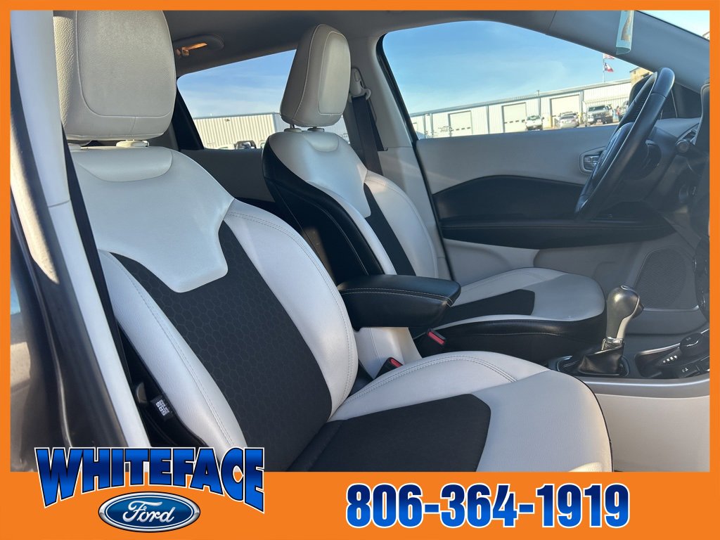 Used 2019 Jeep Compass Latitude w/ Safety & Security Group image 40