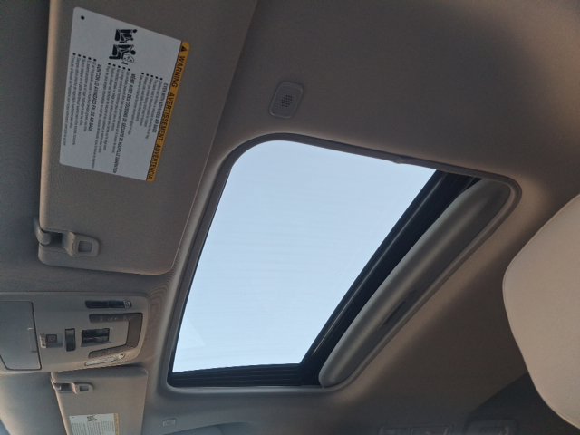 New 2026 Toyota Sienna XLE AWD/4WD image 25