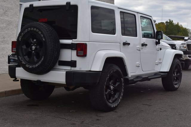 Used 2016 Jeep Wrangler Unlimited Sahara w/ Dual Top Group image 11