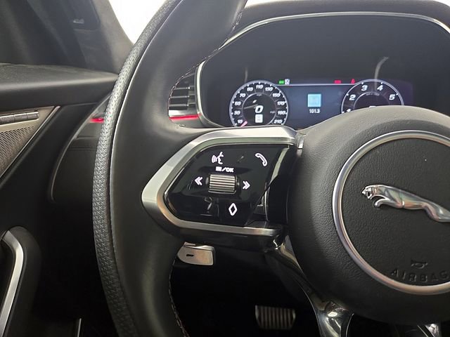 Used 2022 Jaguar F-PACE SVR AWD/4WD image 23