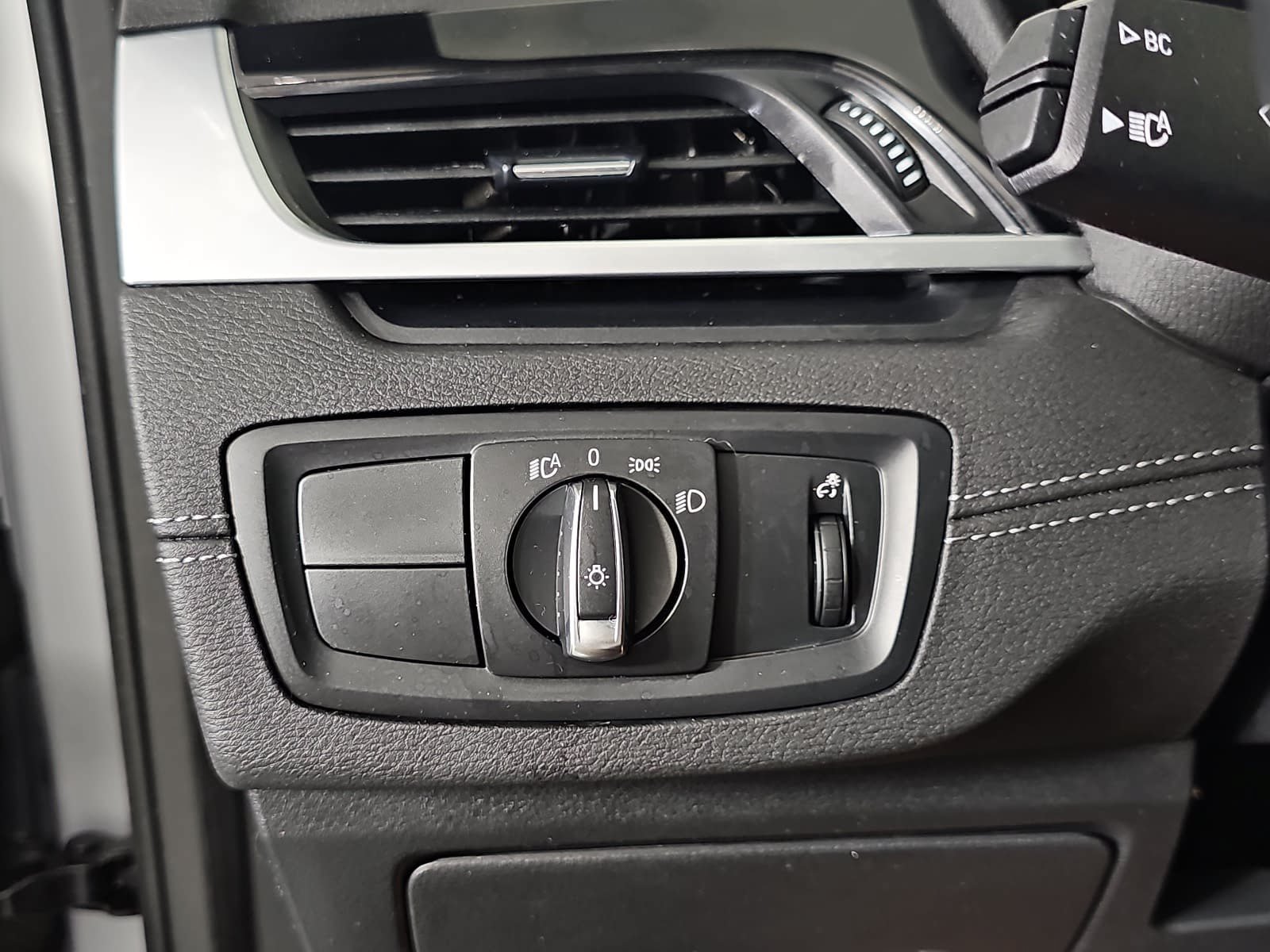 Used 2021 BMW X1 sDrive28i w/ Convenience Package FWD image 25