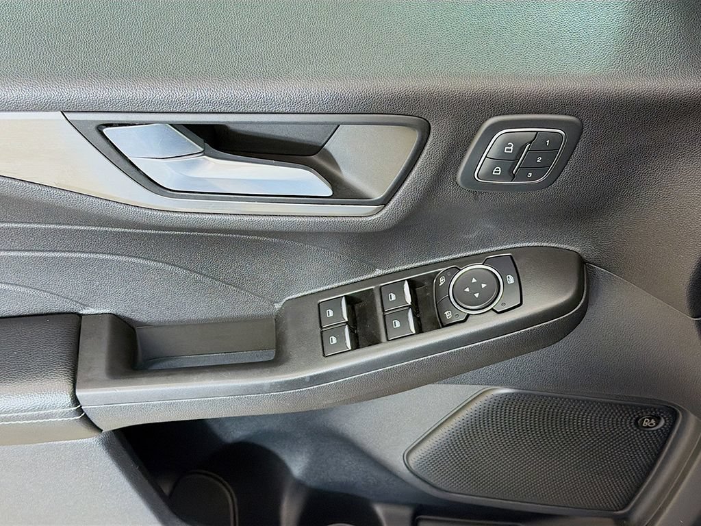 Used 2021 Ford Escape Titanium AWD/4WD image 30