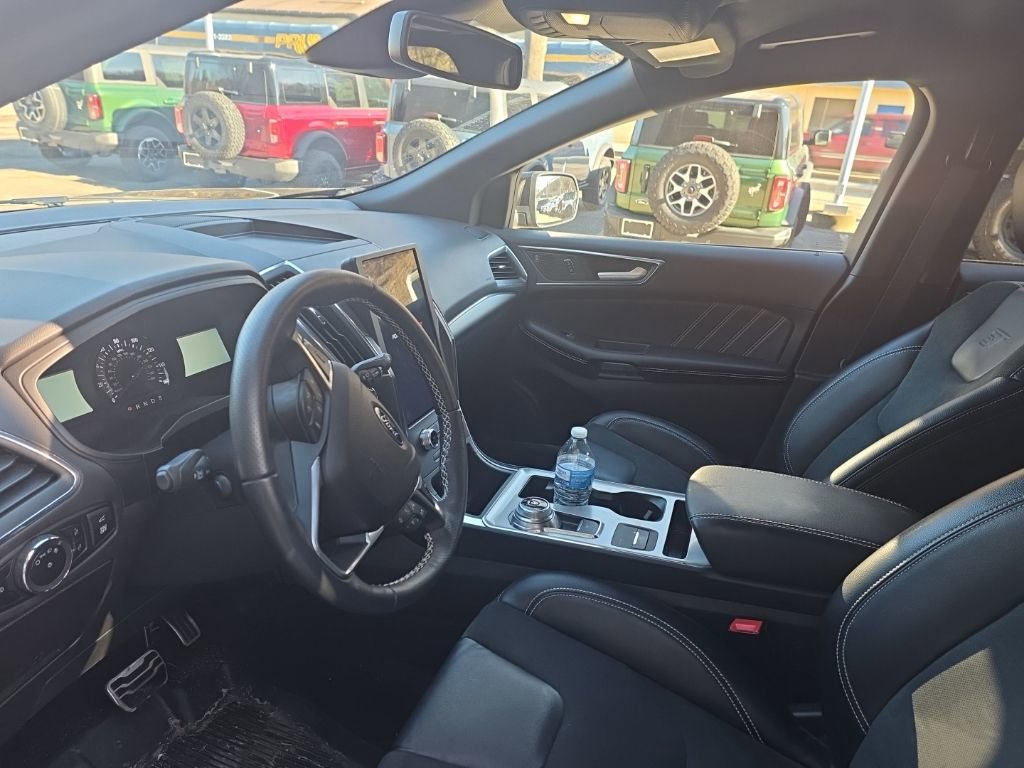 Used 2023 Ford Edge ST w/ Cargo Accessory Package image 8