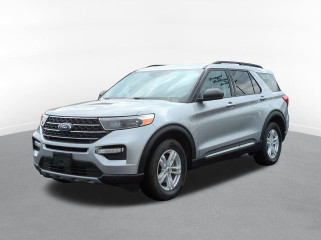 Used 2021 Ford Explorer XLT w/ Equipment Group 202A image 5